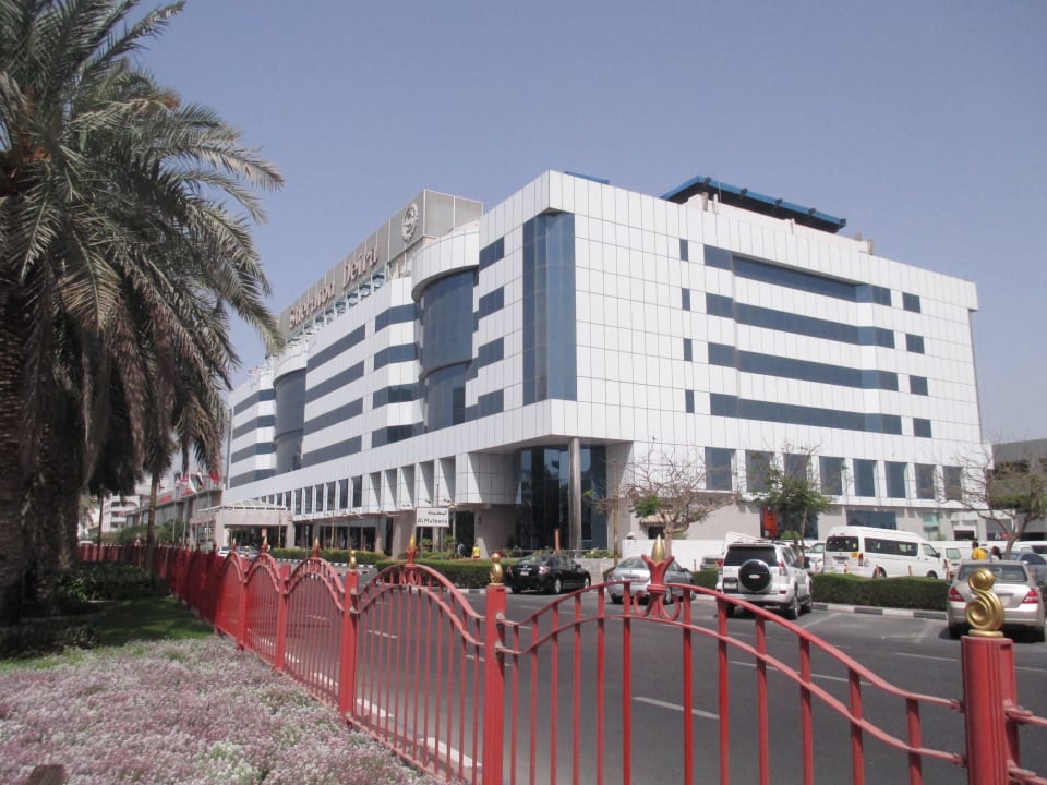 Außenansicht des Hotel Sheraton Deira Grand Excelsior Hotel Deira