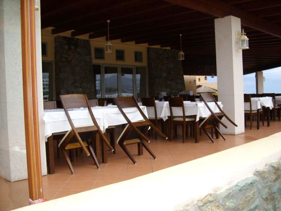 Terrasse des Speisesaals Seaside A Lifestyle Resort