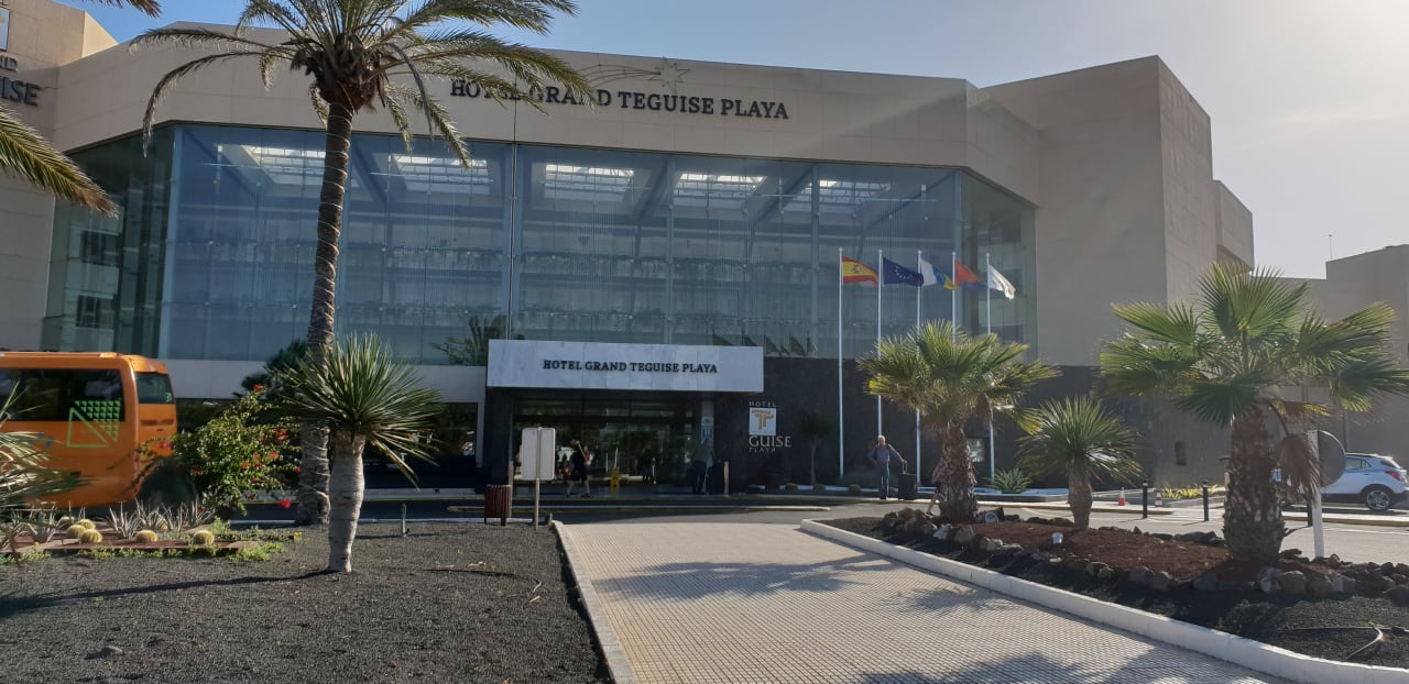 Außenansicht Hotel Grand Teguise Playa