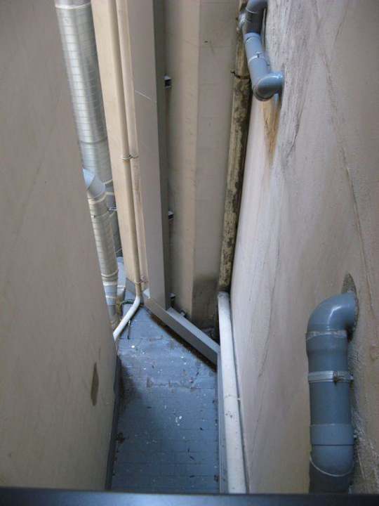 Hotel Montecarlo in Barcelona: Fensterausblick Hotel Montecarlo