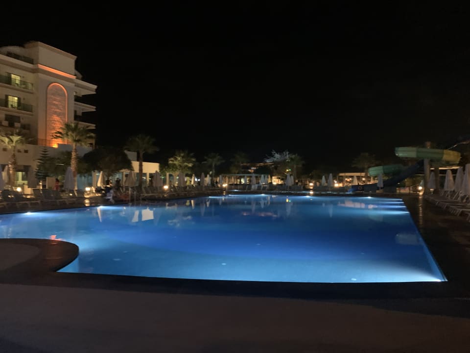 Pool Dosinia Luxury Resort