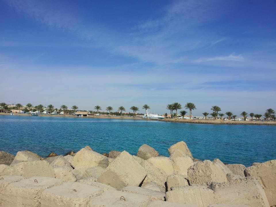 The sea and the island Continental Hotel Hurghada
