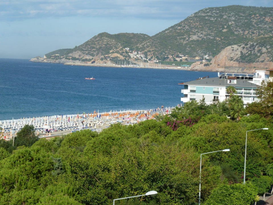 Von der Dachterrasse Gardenia Hotel