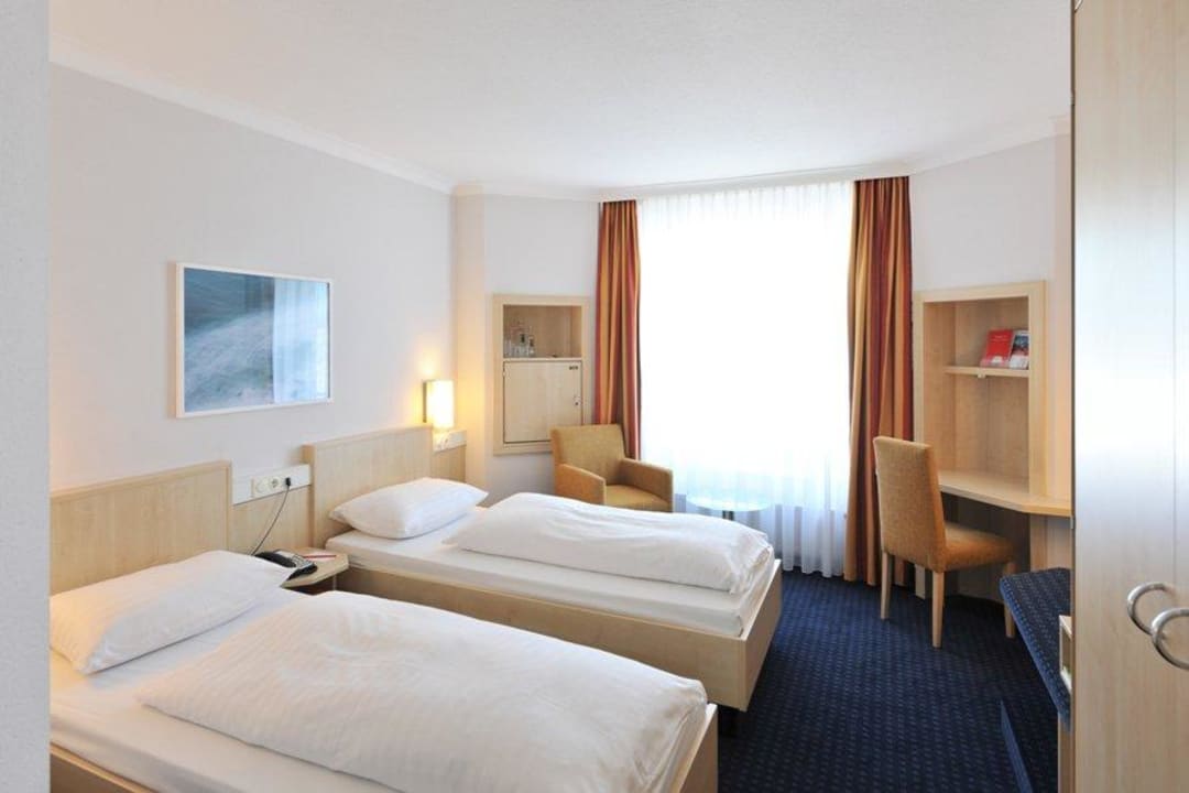 Standard Twin Zimmer IntercityHotel Kiel