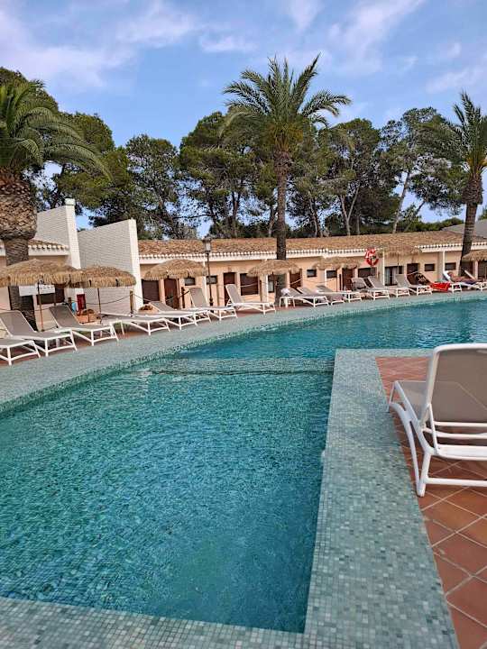 Pool Hotel Montepiedra