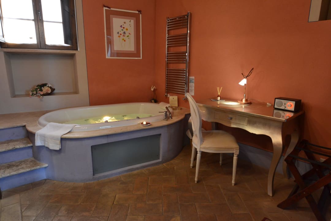 Suite Romantic Palazzo del Capitano Wellness e Relais