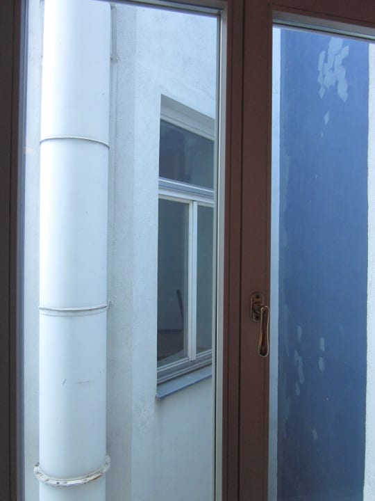 Ein trostloser Ausblick! Hotel Brauhof Wien