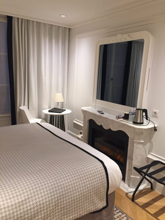 Zimmer Hotel R de Paris