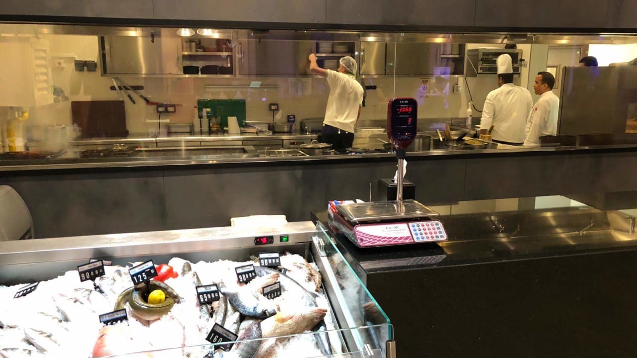 Gastro Wyndham Garden Ajman Corniche