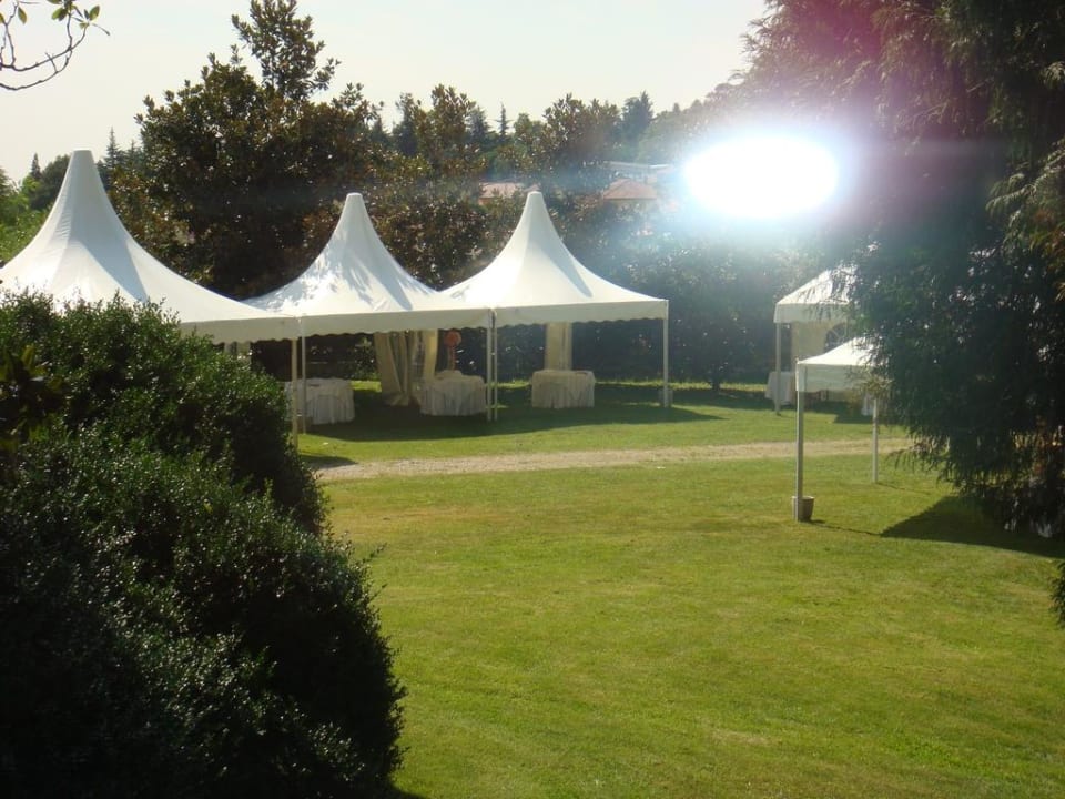 Gazebi per nozze nel parco Villa Bregana
