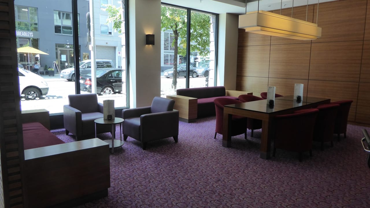 Lobby Hampton by Hilton Berlin City West