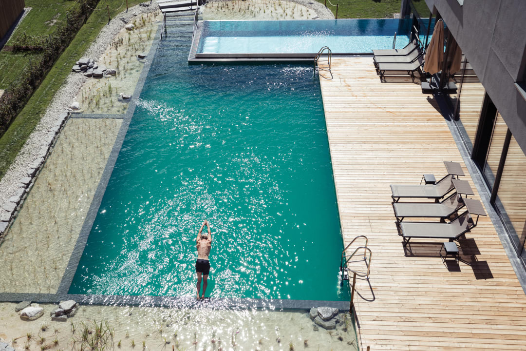 Pool All-Suite Resort Oetztal