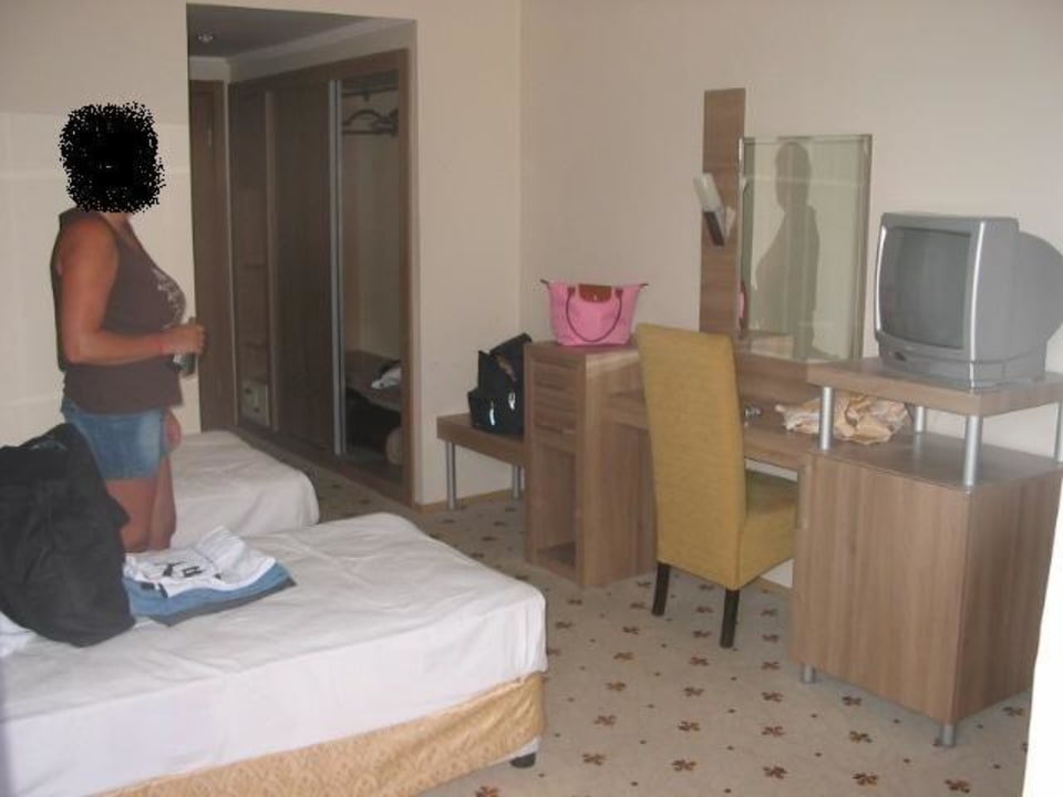 2. Schlafzimmer mit zwei Einzelbetten Club Side Coast
