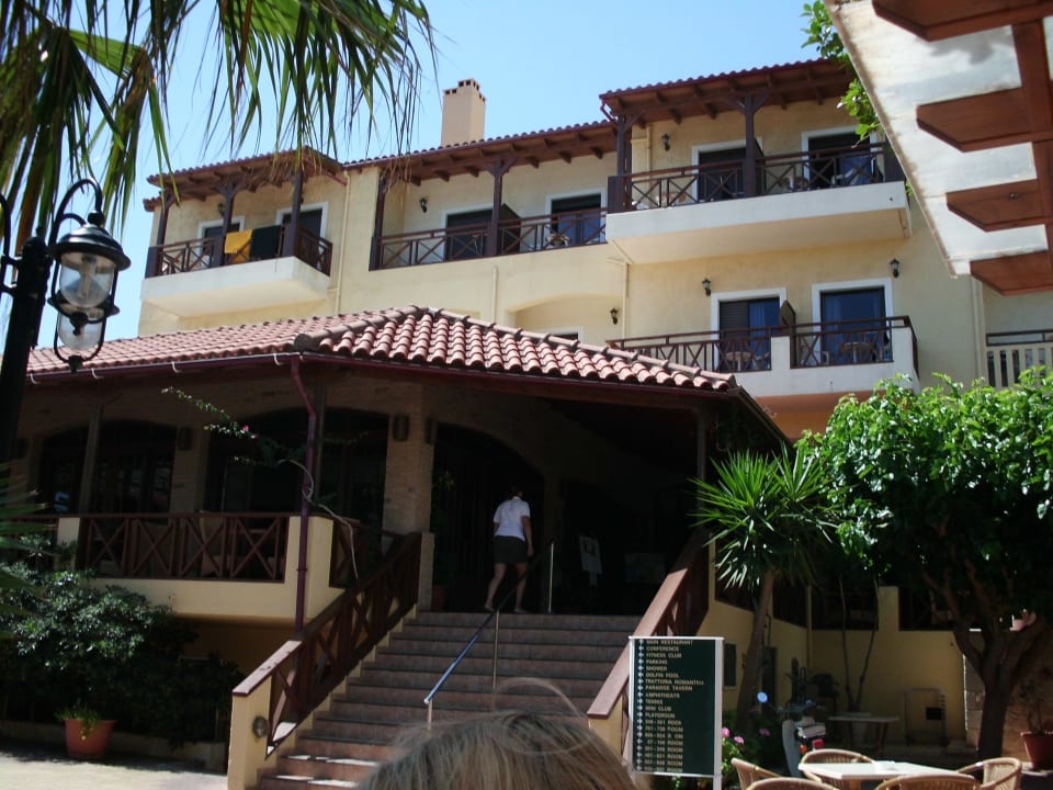 Aufgang zum Restaurant Cactus Beach