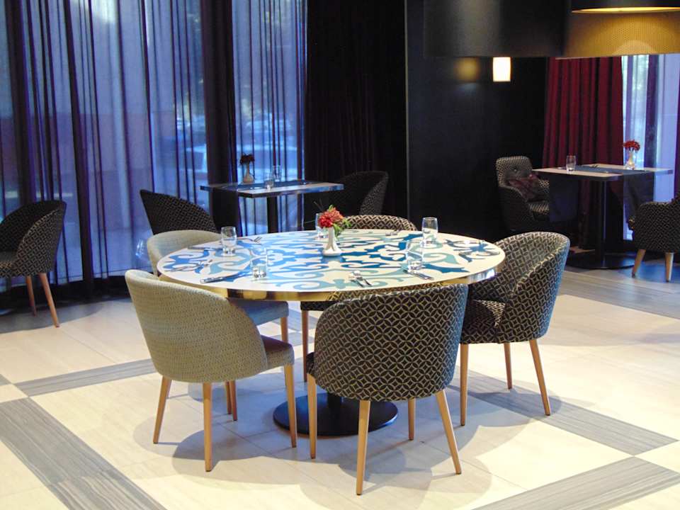 Gastro Mercure Almaty City Center