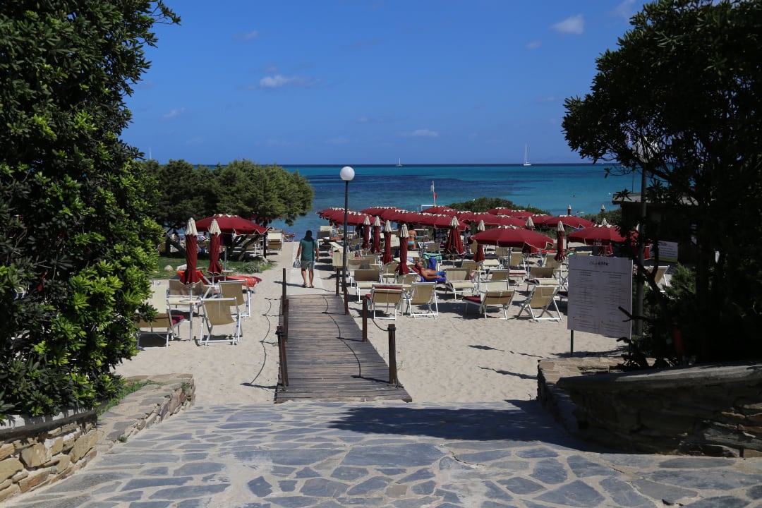 Strand Club Esse Roccaruja