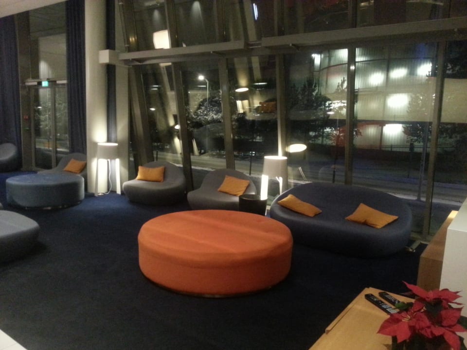 Lobby Radisson Hotel & Conference Centre Oslo Airport