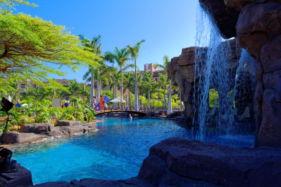 Pool mit Wasserfall Lopesan Baobab Resort