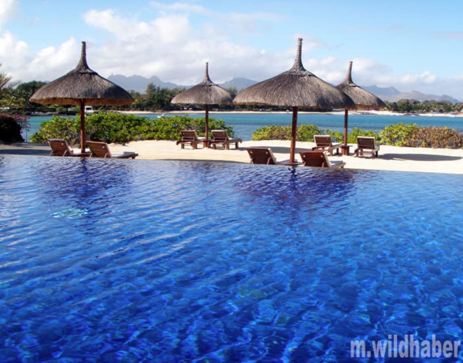 Pool bei Turtle Bay Hotel The Oberoi Mauritius