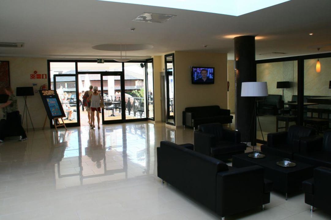 Empfangshalle allsun App.-Hotel Albatros