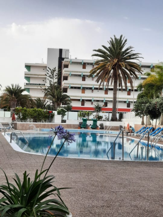 Pool Bull Escorial & Spa