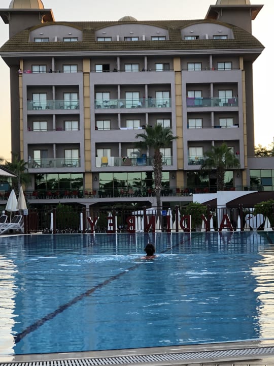 Außenansicht Aydinbey Kings Palace & Spa