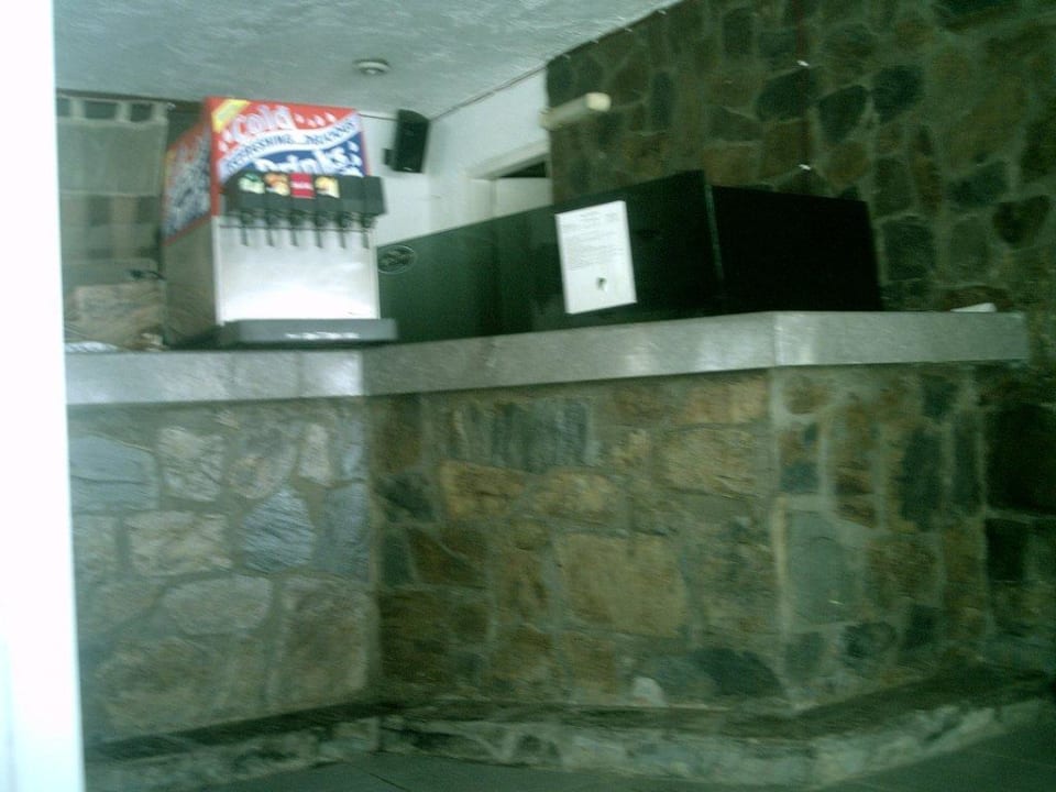 Beach Bar HARPIN Happy Days Beach Hotel