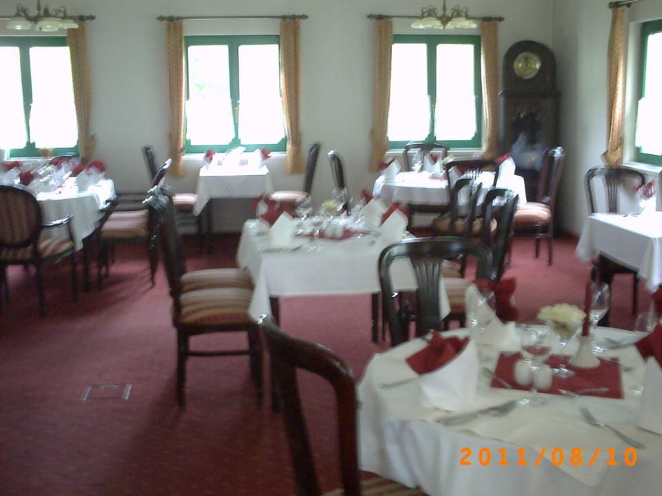 Liebevoll gedeckte Tische Landhotel Keck