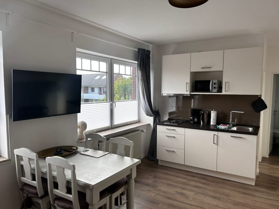 Zimmer Apartementhaus Mövchen
