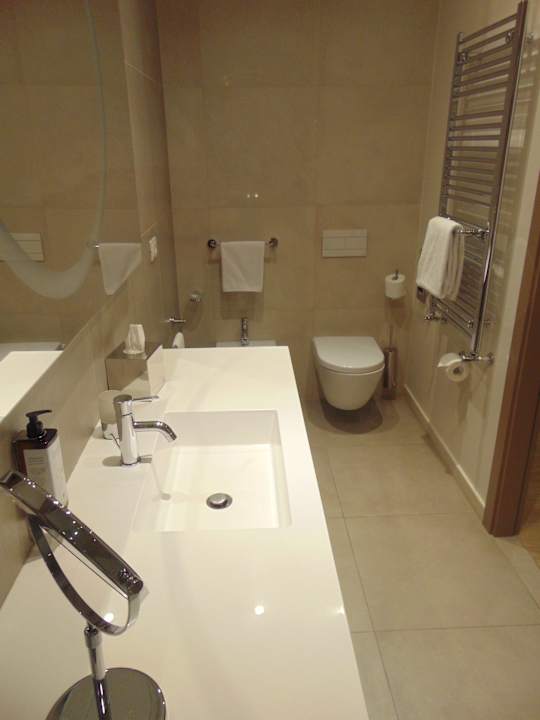 Zimmer Mercure Almaty City Center