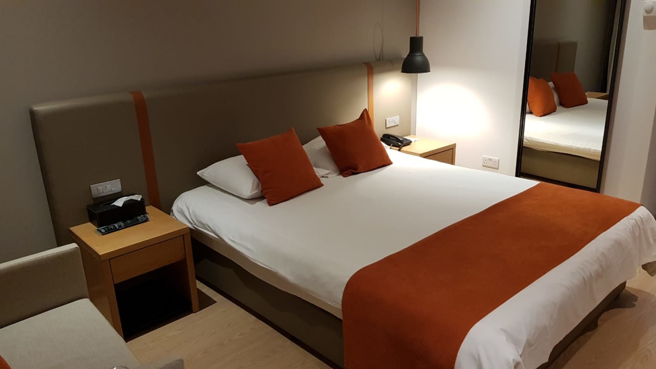 Zimmer Crystal Springs Beach Hotel