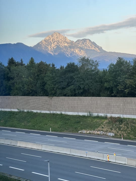 Ausblick ibis budget Salzburg Airport