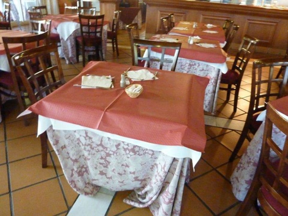 4 Sterne? Ilunion Sancti Petri