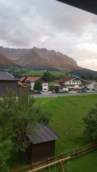 Blick Zahmer Kaiser Reiterhof Dagnhof