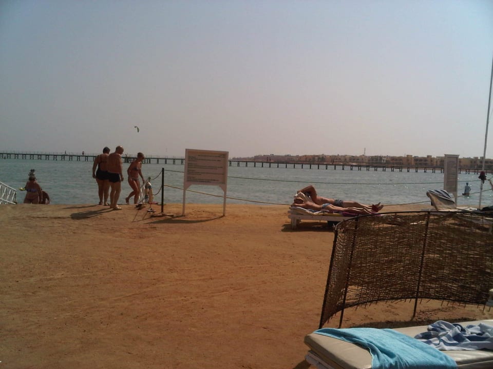 Beton-Strand Le Jardin Aqua Park Resort