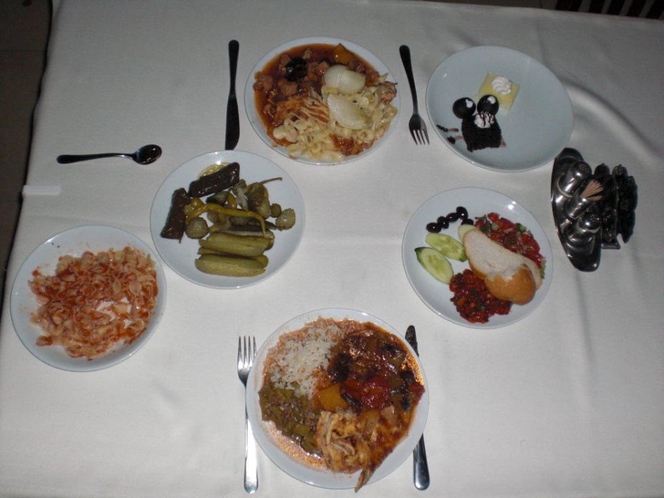 Verschiedenste, frische, leckere Speisen Club Hotel Mirabell