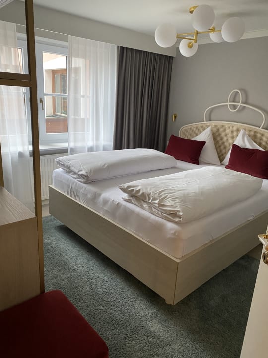 Zimmer Wellnesshotel ...liebes Rot-Flüh