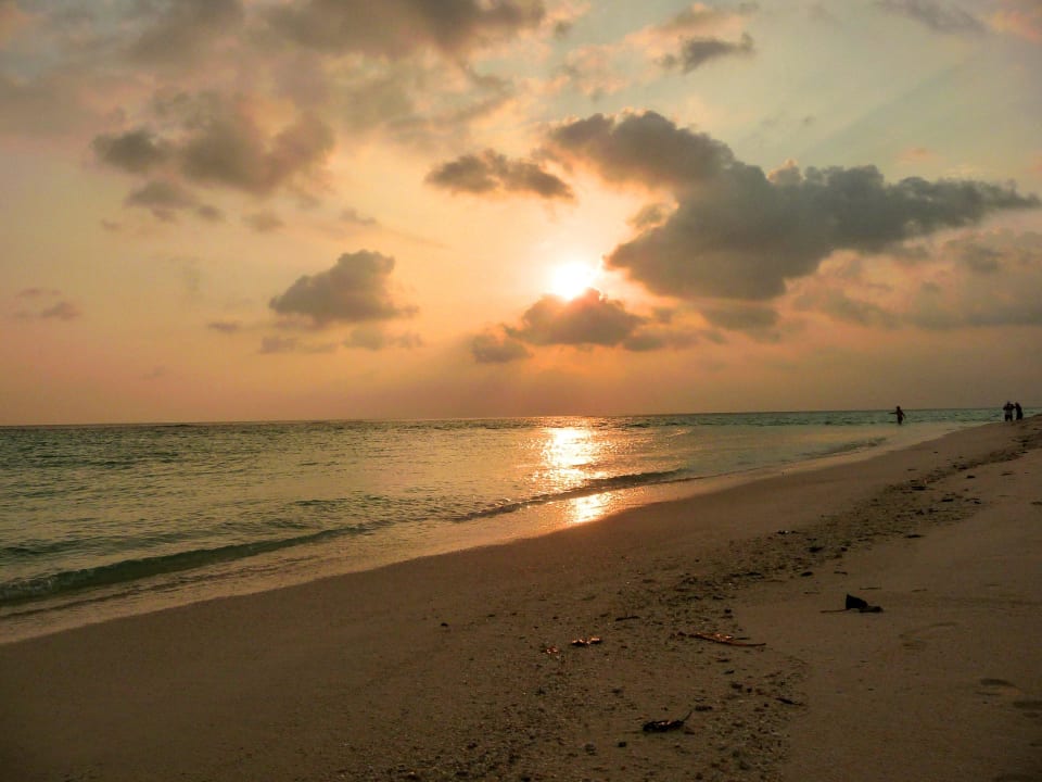 Sonnenuntergang an der Sandbank Kuramathi Maldives