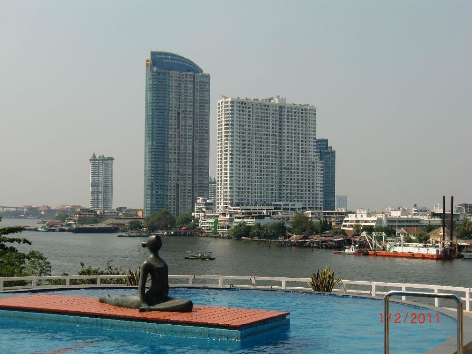 Ausblick vom Pool Chatrium Hotel Riverside Bangkok