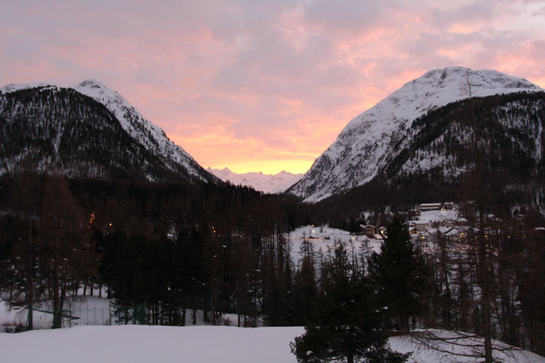 Ausblick ins Val Roseg Hotel Saratz