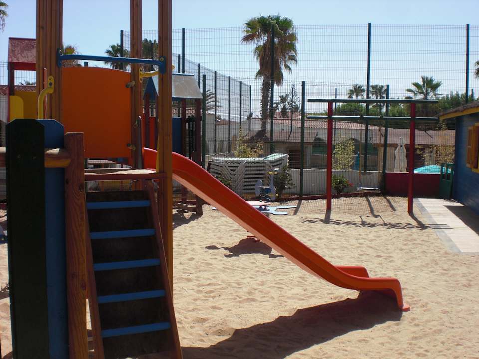 Parque infantil HL Miraflor Suites Hotel