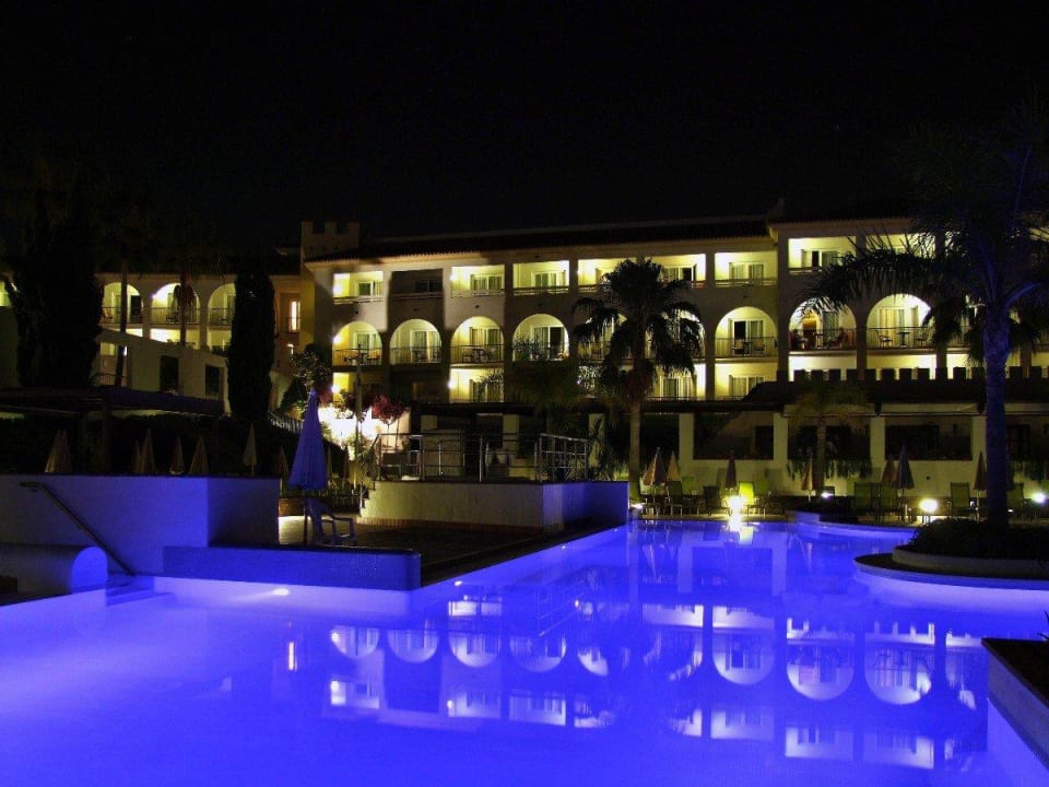 Abendstimmung am Pool Fuerte Conil-Resort