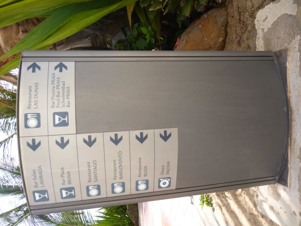 Wegweiser Hotel Riu Karamboa