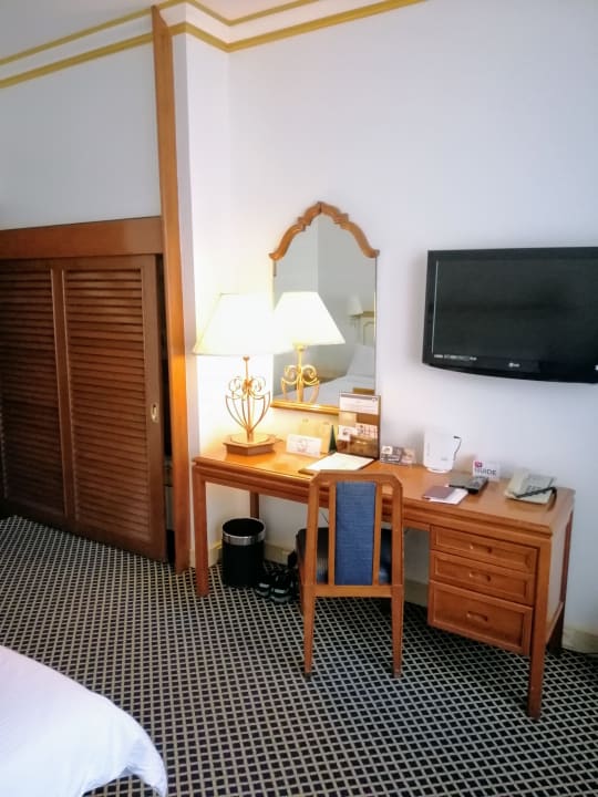 Zimmer The Tawana Bangkok