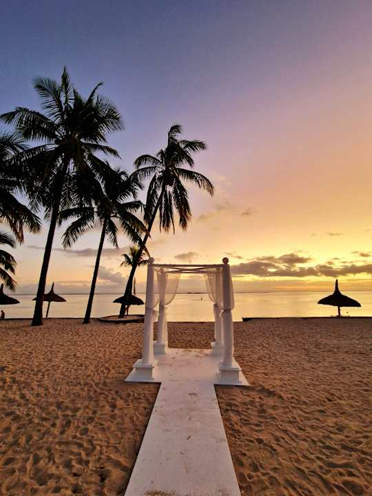 Strand La Pirogue Mauritius