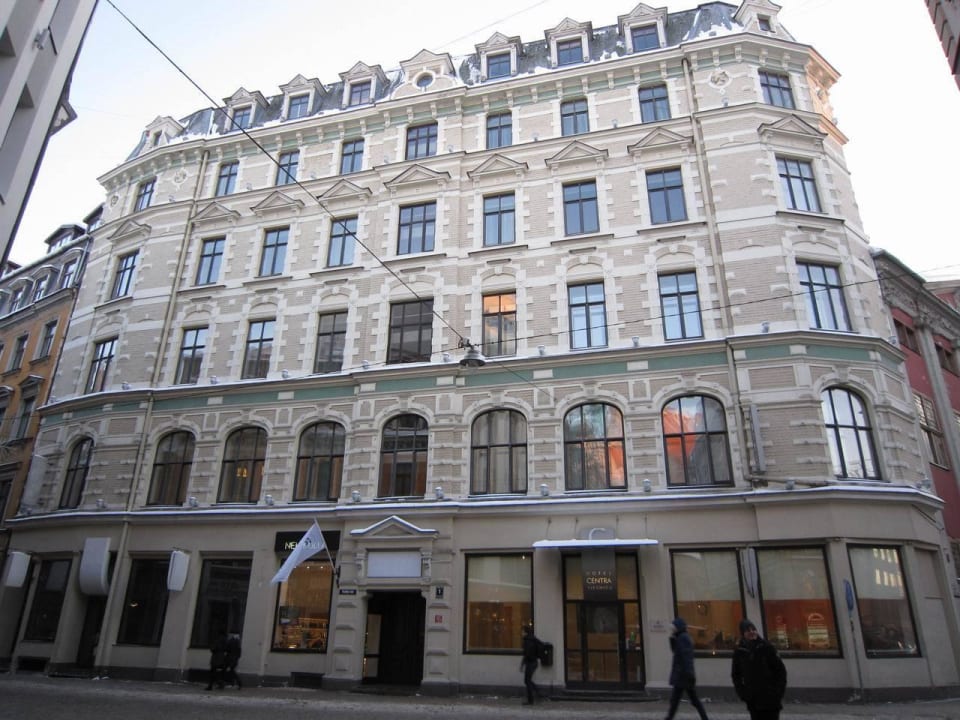 Street view Rixwell Centra Hotel