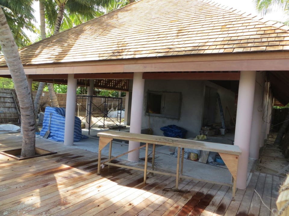 Eine von drei Baustellen Veligandu Maldives Resort Island
