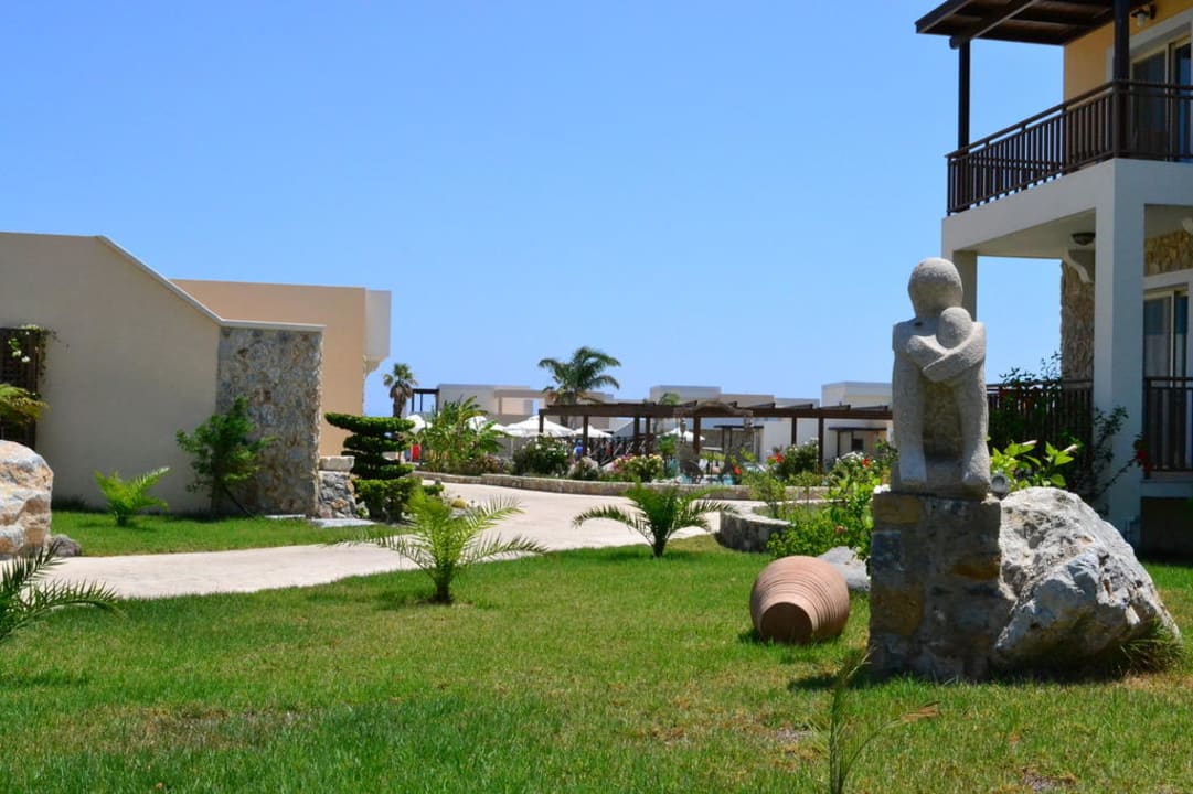 Aussenanlage Natura Park Village Hotel & Spa