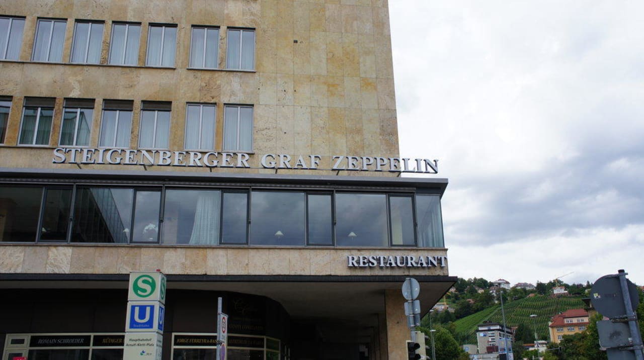 Außenansicht Steigenberger Hotel Graf Zeppelin