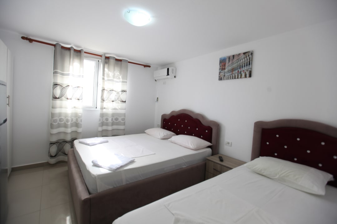 Zimmer Joni Apartments